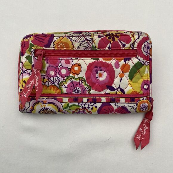 Vera Bradley Wallet Zip Around Turn Lock Organizer Pink Floral Quilted Bloomcore - Picture 2 of 14